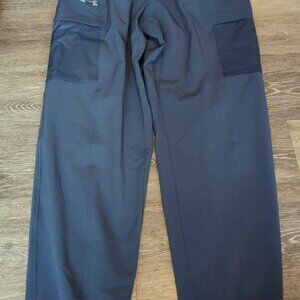Under armour trail joggers size xs women's new